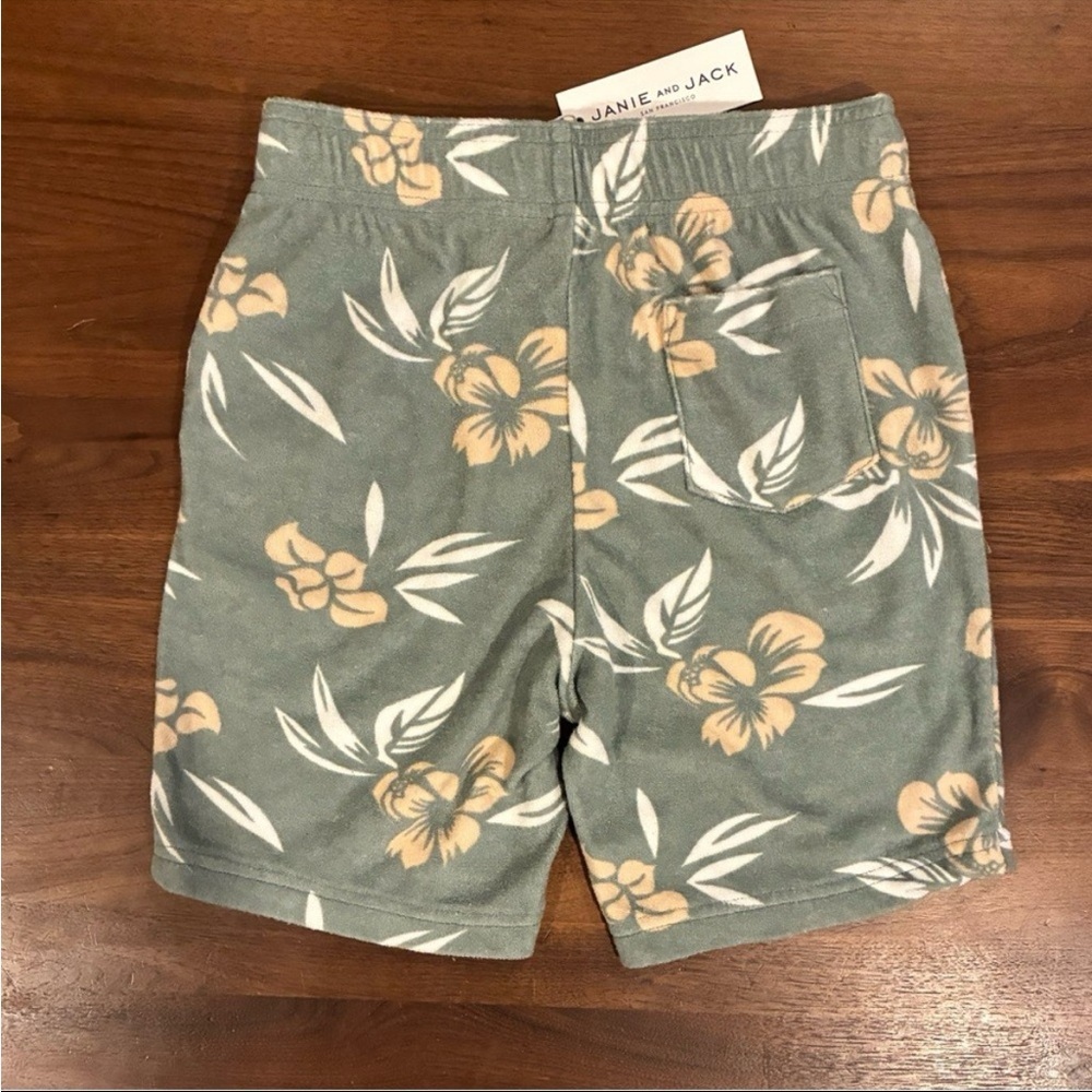 NWT- Janie and Jack Floral Print Green Shorts - Picture 4 of 5